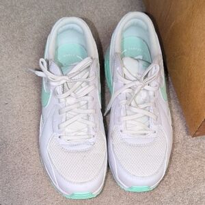 Nike Women's Sneakers in White and Mint Green